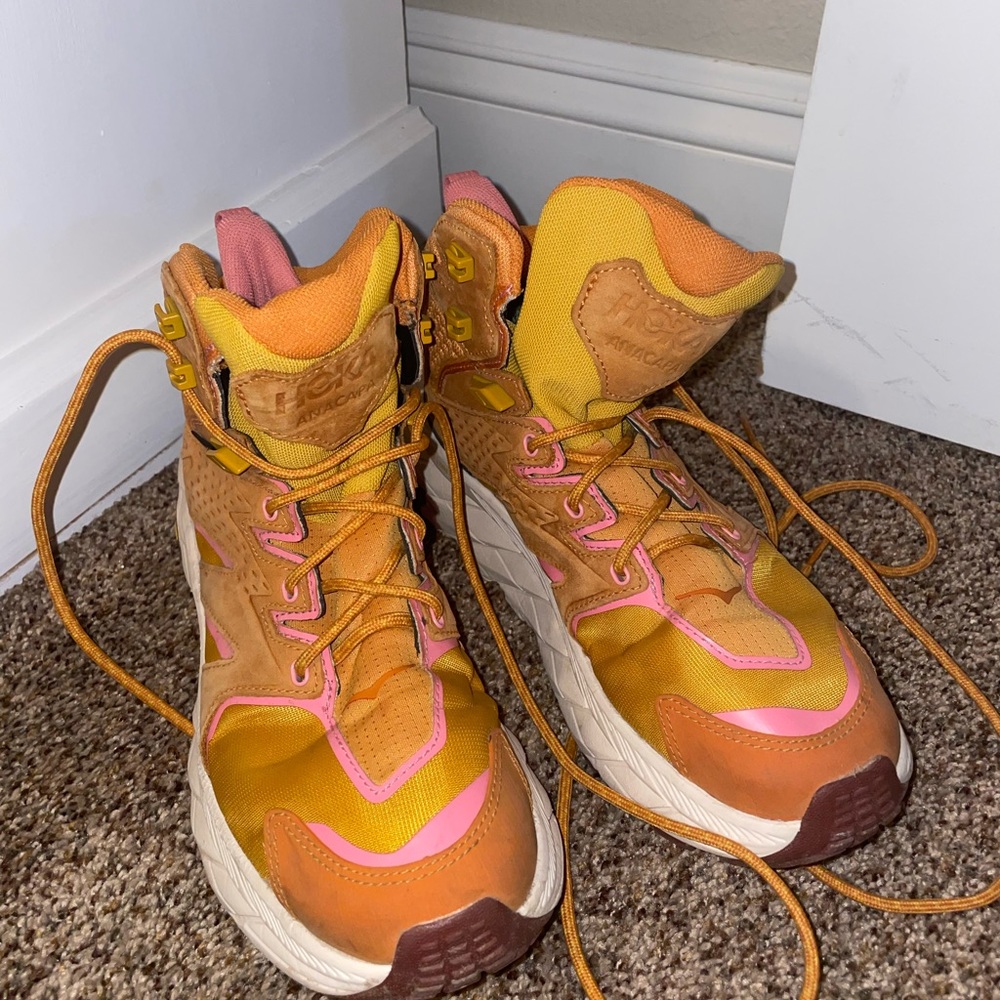 Hoka Anacapa Hiking Boots